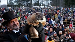 John Griffiths, un experto de la marmota pronosticadora del clima Punxsutawney Phil