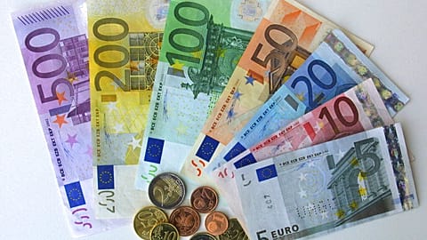 Workers' slice of the GDP pie: How do labour income shares compare across Europe?