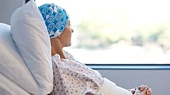 Un enfermo de cáncer en el hospital.