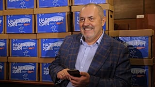 Boris Nadezhdin durante su visita al Comité Electoral Central de Rusia para presentar firmas para las elecciones presidenciales en Moscú, Rusia, el 31 de enero de 2024