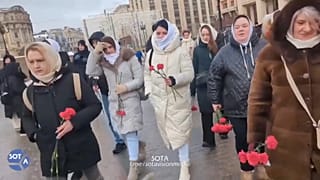 زوجات جنود الإحتياط الروس 