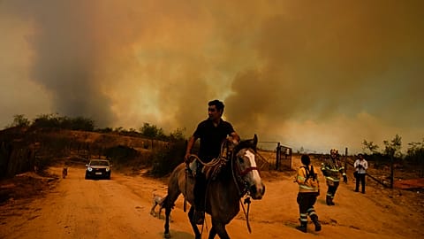 "C'est la plus grande tragédie que nous ayons connue depuis le tremblement de terre de 2010", a déclaré le président chilien, Gabriel Boric, dimanche.
