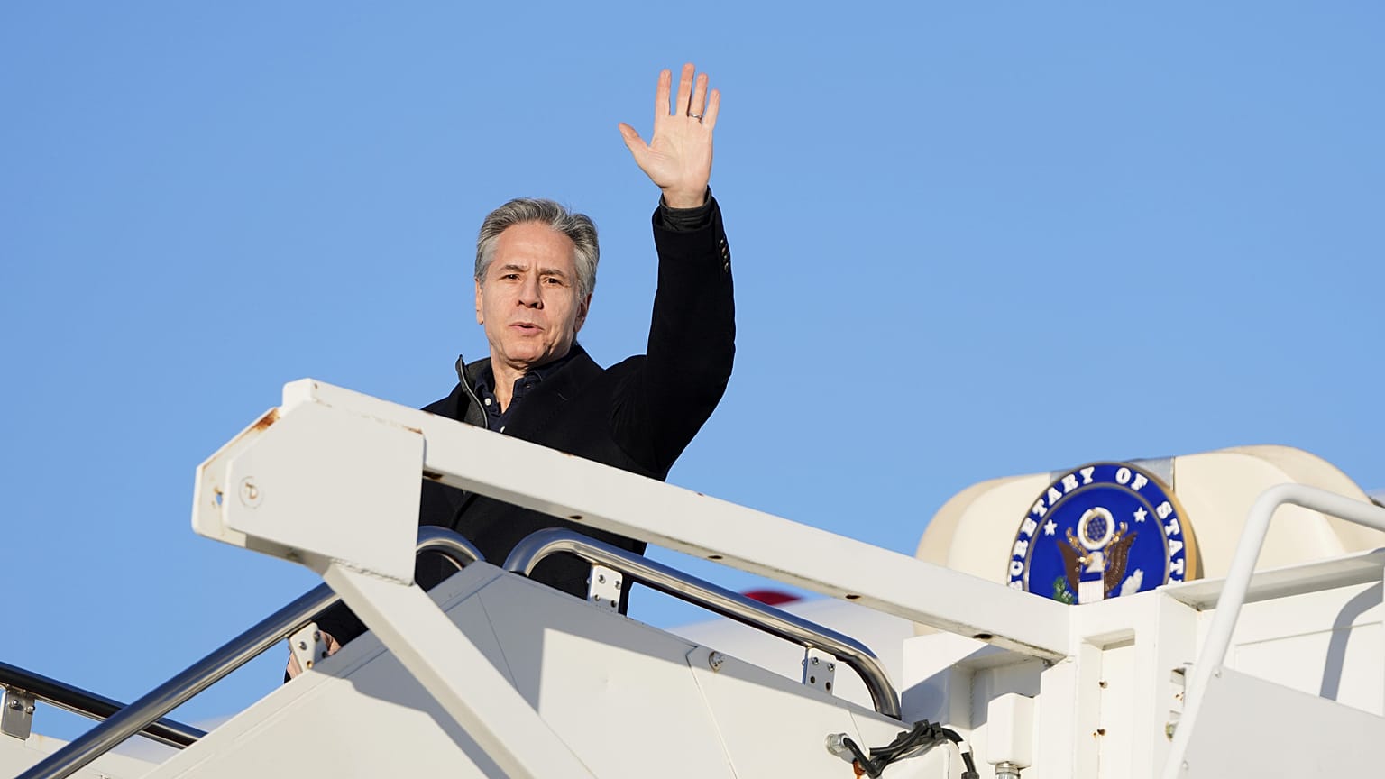 Antony Blinken amerikai külügyminiszter még felszállás előtt