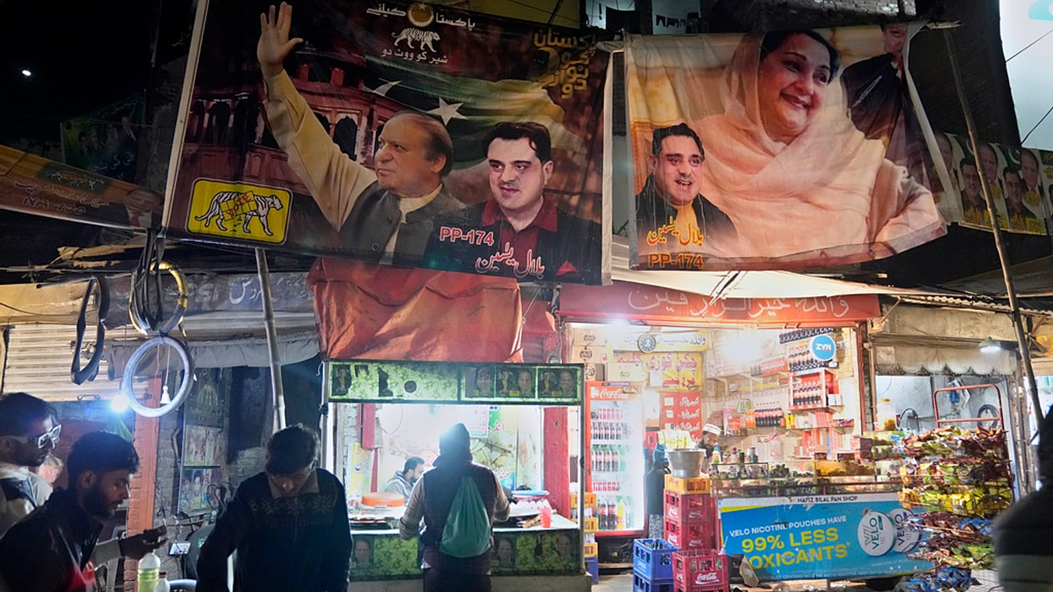 Pakistan'da yapılacak genel seçimin önde gelen isimleri kim?