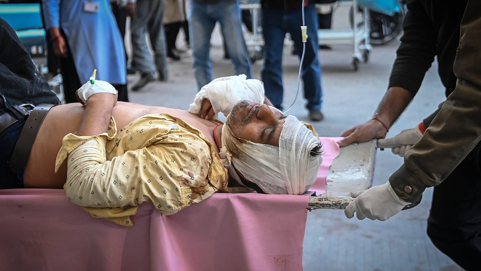 أحد المصابين في الحادث