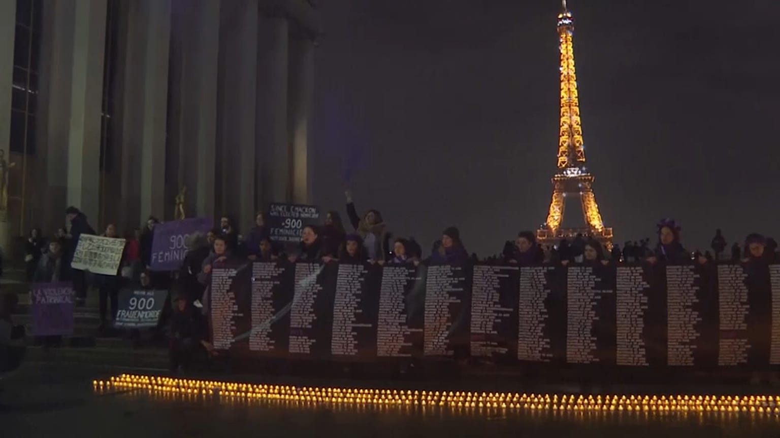 Captura de vídeo del acto de protesta el jueves por la noche en París