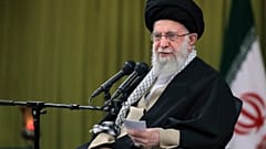  المرشد الأعلى الإيراني آية الله علي خامنئي