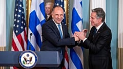 Grecia firma los Acuerdos Artemisa