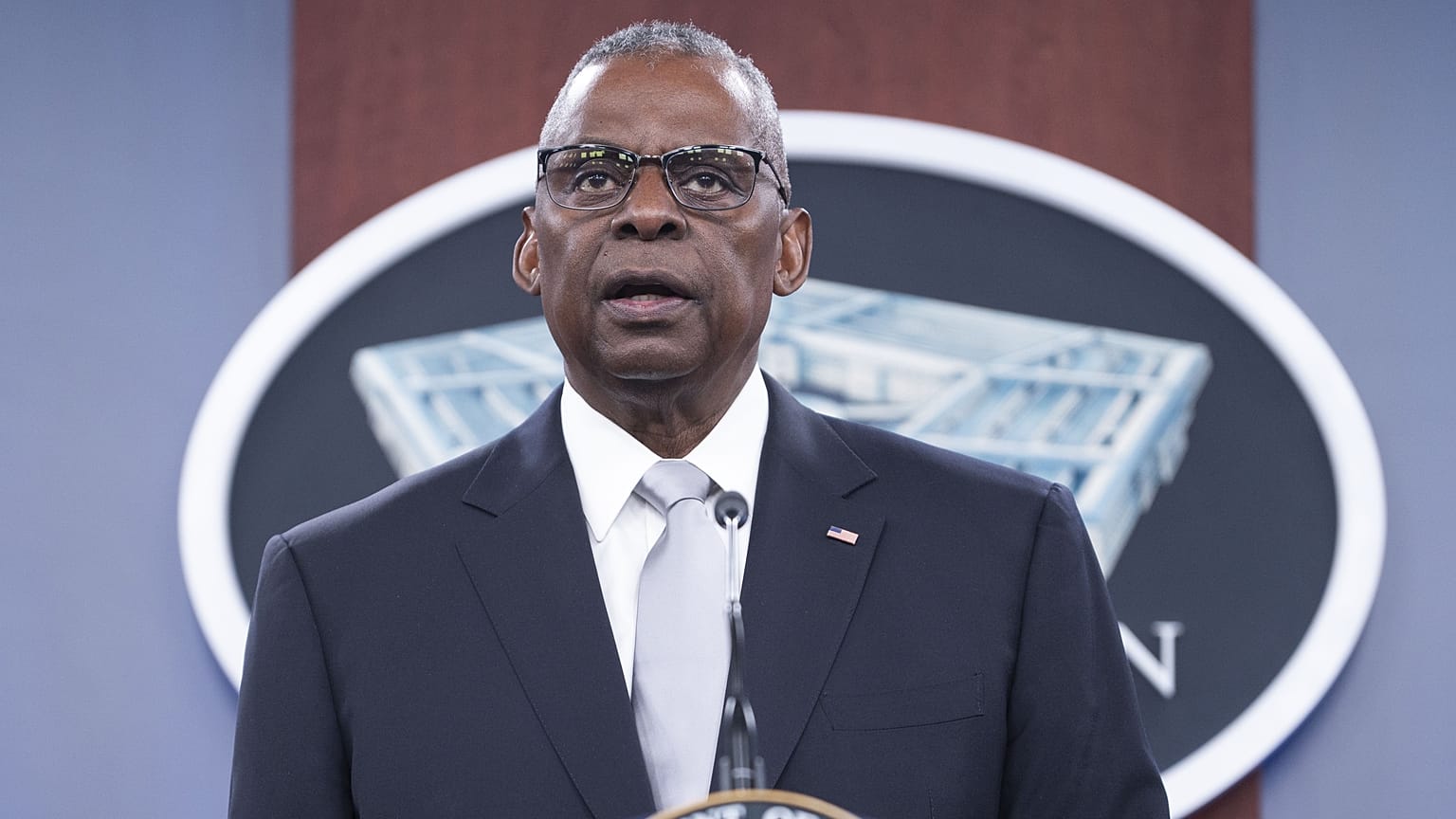 Lloyd Austin amerikai védelmi miniszter a Pentagonban, 2024. február 1.