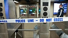 Ney York metrosunda silahlı çatışma  