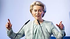 Ursula von der Leyen sagte am Dienstag, das globale Tempo der grünen Transformation sei "immer noch zu langsam".