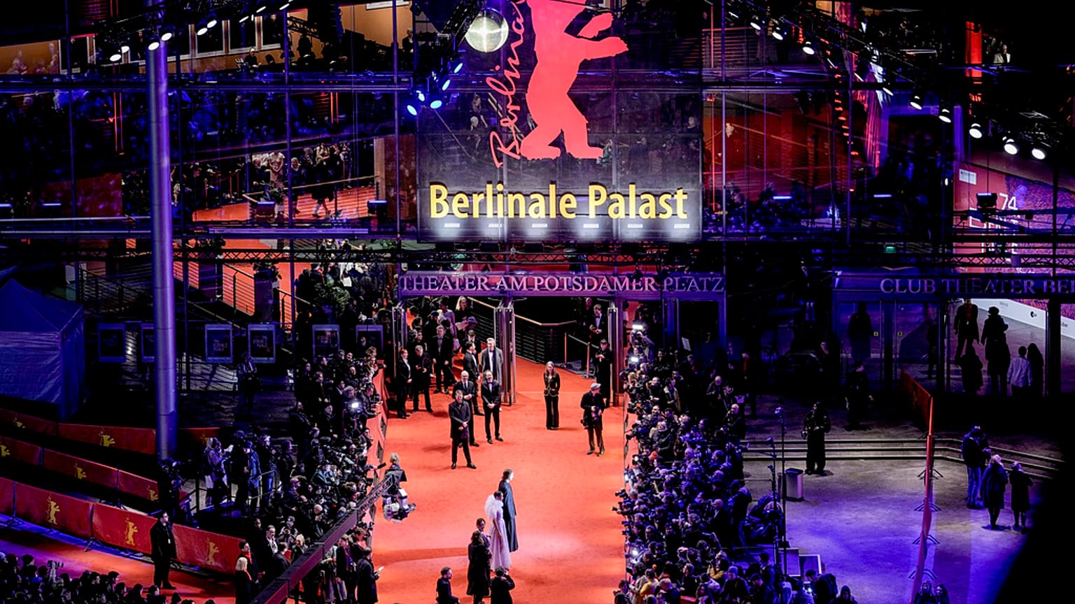 A nyitóeste 2024. február 15-én