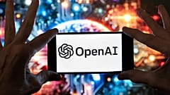 OpenAI, le fabricant de ChatGPT, a dévoilé son prochain saut dans l'IA générative avec Sora, un outil qui réalise instantanément de courtes vidéos en réponse à des commandes écrites.
