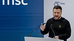 Ο Ουκρανός πρόεδρος στο βήμα τησ διάσκεψης του Μονάχου για την Ασφάλεια