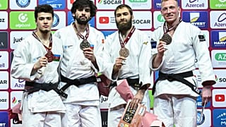 De izquiera a derecha los yudocas Zelim Tckaev, Omar Rajabli, Askerbii Gerbekov, Frank de Wit.