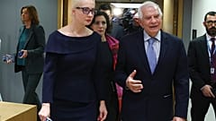 Ο ύπατος εκπρόσωπος της ΕΕ Ζοζέπ Μπορέλ και η χήρα του Αλεξέι Ναβάλνι στη σύνοδο των υπ. Εξωτερικών της ΕΕ