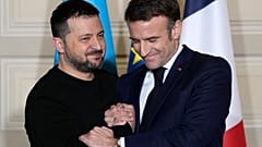 Εμανουέλ Μακρόν - Βολοντίμιρ Ζελέσνκι
