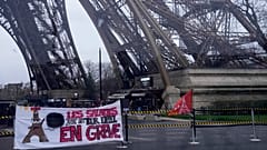 Der Eiffelturm ist schon wieder geschlossen. Grund dafür ist ein Streik. Das Personal beklagt die mangelnde Instandhaltung und die finanzielle Verwaltung.
