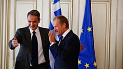 Ο Έλληνας πρωθυπουργός Κυριάκος Μητσοτάκης σε παλαιότερη συνάντησή του με τον Ντόναλντ Τουσκ