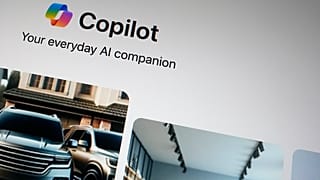 Une page de Copilot montrant l'intégration de la technologie de l'IA est présentée à Londres, le mardi 13 février 2024.