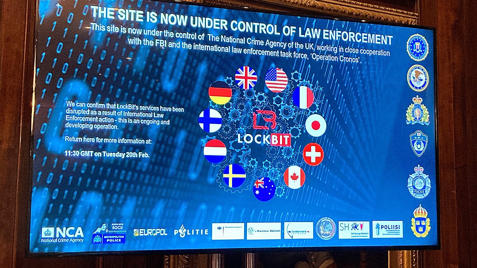 Первая страница сайта LockBit в даркнете со словами "этот сайт теперь находится под контролем правоохранительных органов"