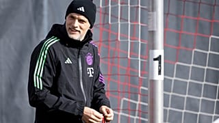 El entrenador del Bayern, Thomas Tuchel, en una sesión de entrenamiento previa al partido de fútbol de ida de octavos de final de la Liga de Campeones, en Múnich.