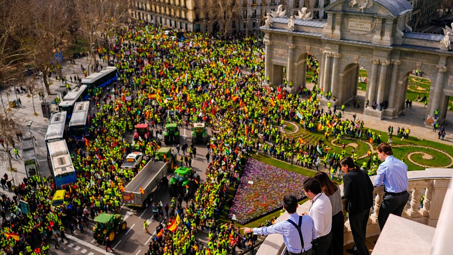 Agricultores espanhóis protestam em Madrid contra o aumento dos custos de produção