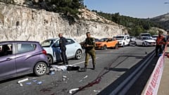 Le forze di sicurezza israeliane sul luogo di un attacco vicino all’insediamento di Maale Adumim in Cisgiordania