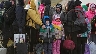 Украинские беженцы на молдавской границе, 10 марта 2022 года