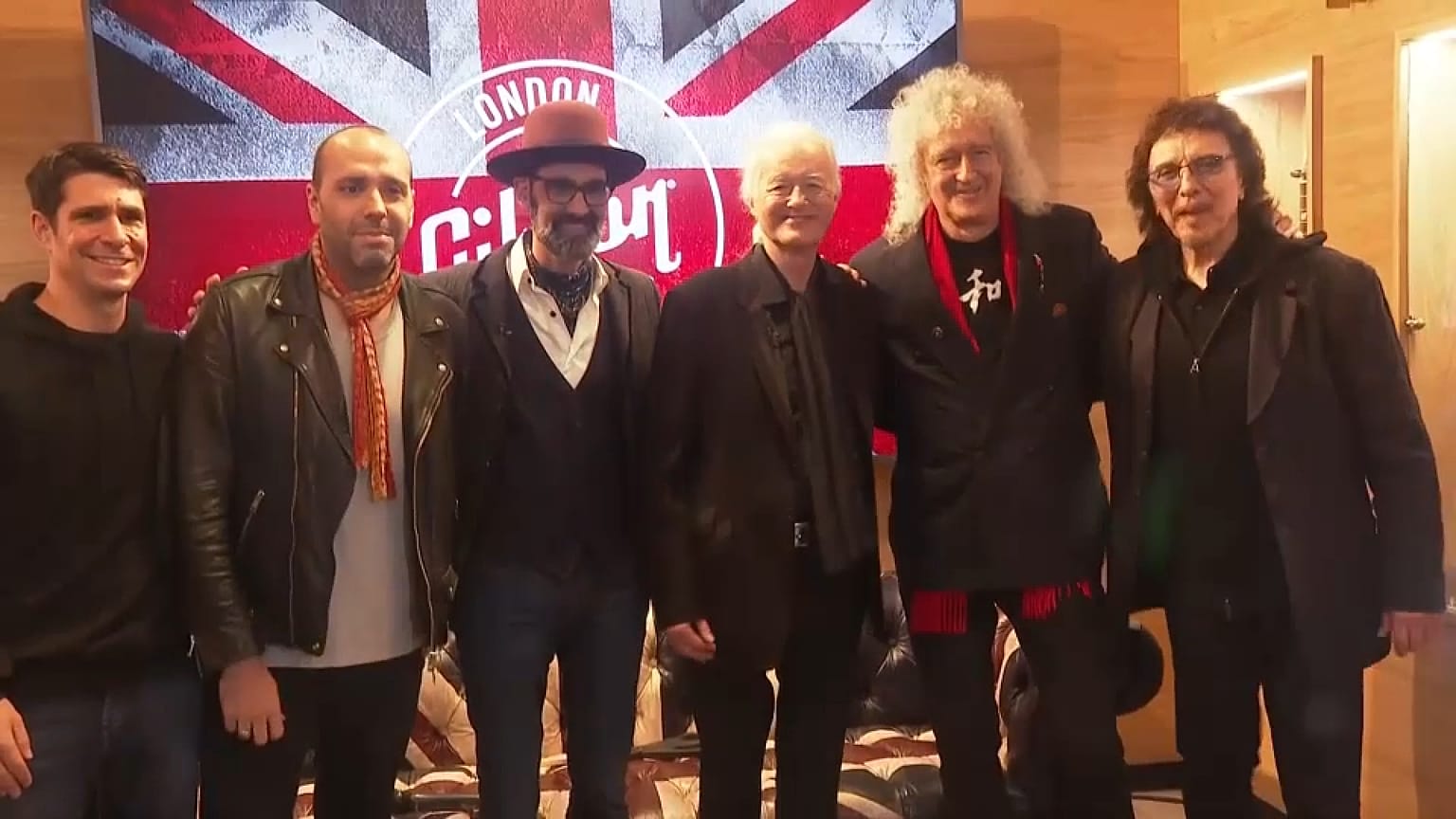 Lendas do rock marcaram presença