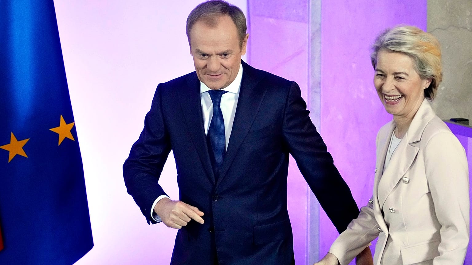 Donald Tusk és Ursula von der Leyen Varsóban