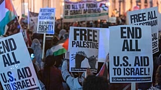 مظاهرة مؤيدة للفلسطينيين ولوقف اطلاق النار في واشنطن. 