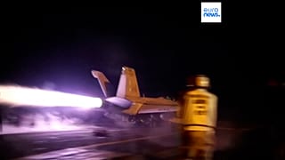 Images de F-18 au décollage pour un raid aérien sur des cibles houthies (cliché fourni par l'armée américaine).