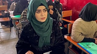 بازگشت محدود دختران به سر کلاس‌های درس 