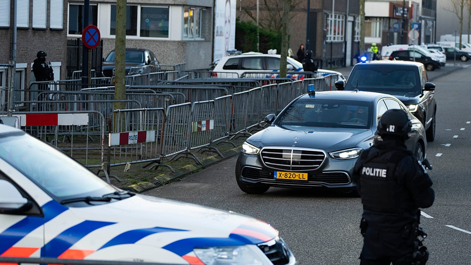 Taghi'nin davasının görüldüğü Hollanda'nın Amsterdam kentindeki mahkeme binası ve çevresinde yüksek güvenlik önlemleri alındı