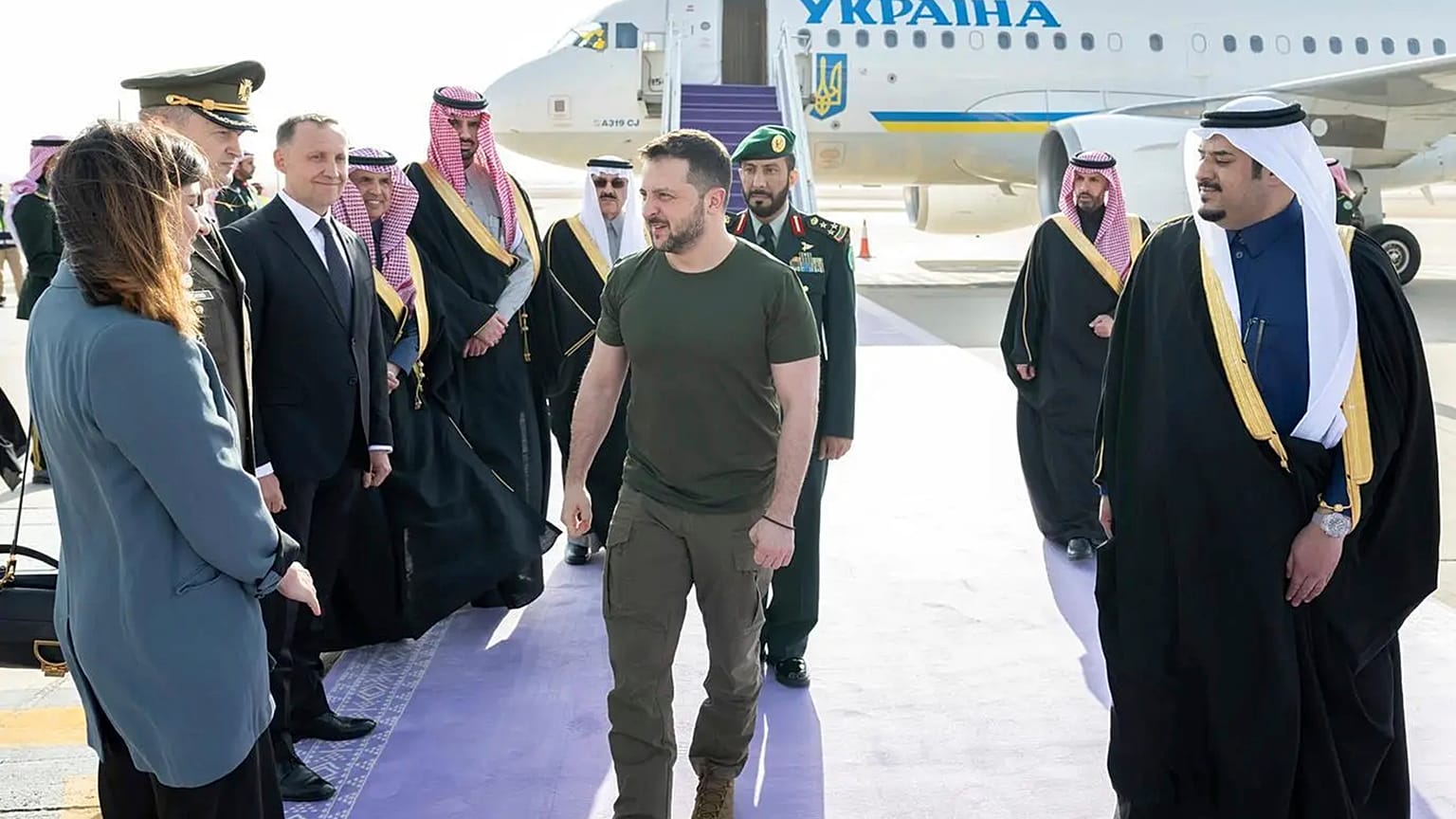 زيلينسكي يصل إلى جدة
