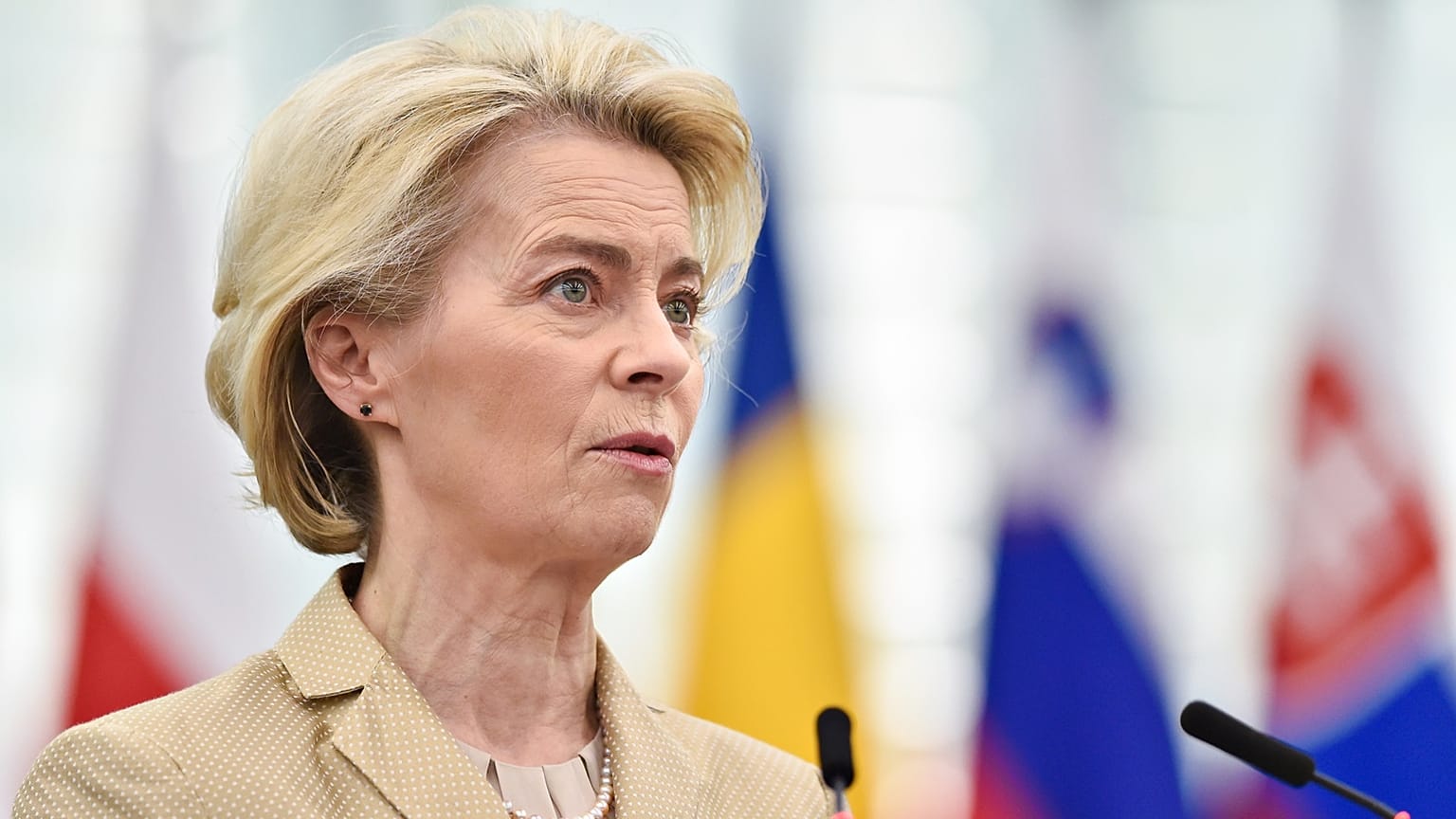 Ursula von der Leyen prometeu apresentar, em breve, a Estratégia Industrial de Defesa Europeia 
