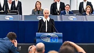 La esposa de Alexéi Navalni, Yulia Navalnaia, habló ante el Parlamento Europeo en Estrasburgo.