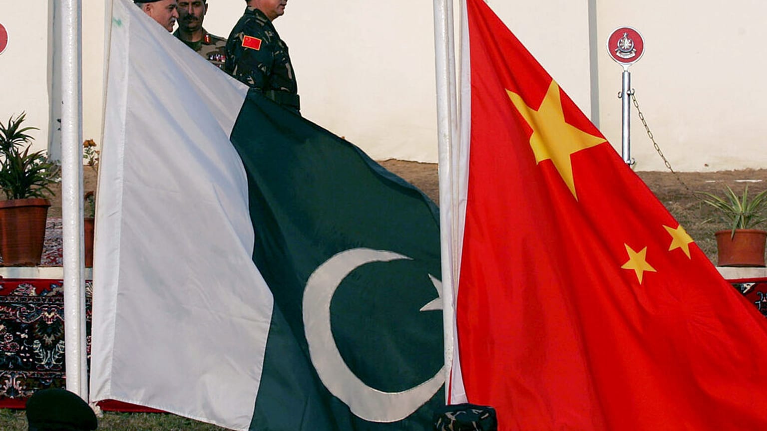 Çin ve Pakistan ilişkileri son yılları başta savunma olmak üzere bir çok alanda ilerleri