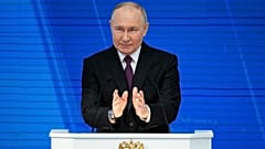 O Presidente russo, Vladimir Putin, profere o seu discurso sobre o estado da nação em 2024, em Moscovo.