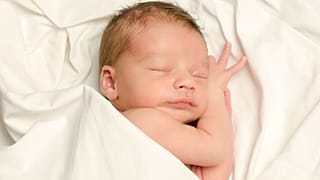 عکس تزئینی از یک نوزاد