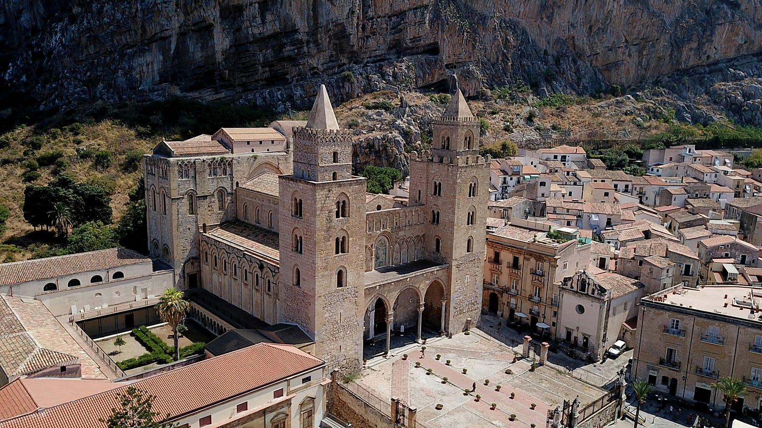 Con historias apasionantes y esplendores artísticos, las iglesias se han convertido en templos de la cultura, además de lugares sagrados. 