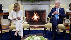 Le président Joe Biden rencontre la Premièr ministre italienne Giorgia Meloni à la Maison-Blanche, le vendredi 1er mars 2024, à Washington.