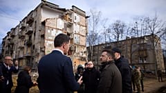 Le Premier ministre néerlandais Mark Rutte et le président ukrainien Voldymyr Zelensky, en Ukraine, vendredi 1er mars 2024. 