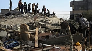 Vertreter der radikalislamischen Hamas sind in Kairo eingetroffen, um an Waffenstillstandsgesprächen teilzunehmen, die von Ägypten vermittelt wurden.