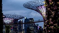 Singapur Güneydoğu Asya'nın finans merkezi konumunda