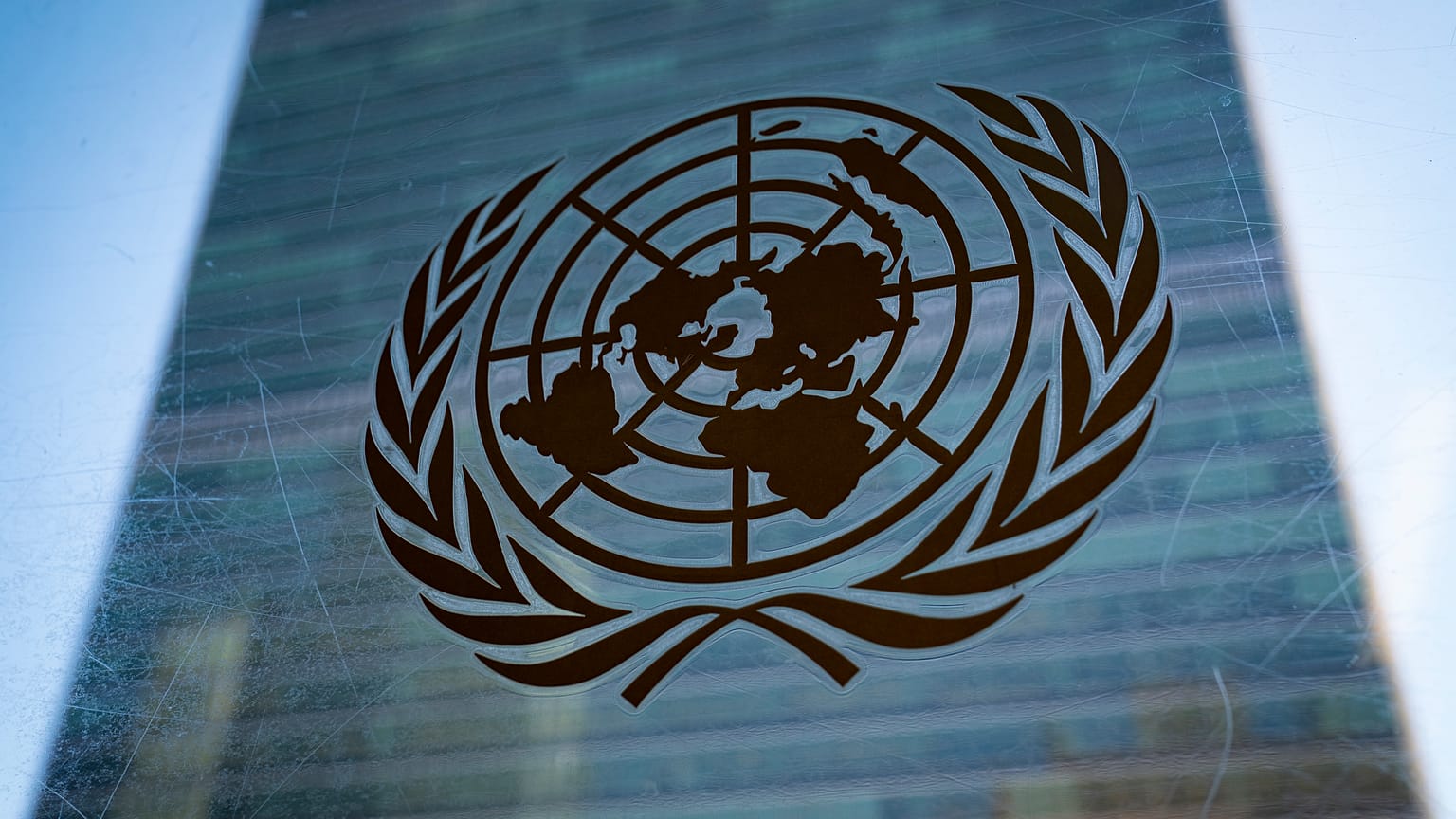 Relatório revela que combater a crise climática é crucial para diminuir a desigualdade de género