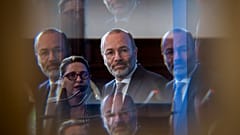 Manfred Weber, Vorsitzender der Fraktion der Europäischen Volkspartei, während einer Pressekonferenz mit Nicolae Ciuca, Vorsitzende der Liberalen Partei in Bukarest, Rumänien