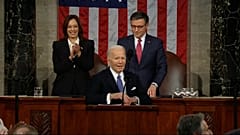 El presidente Biden anunció las medidas para facilitar la ayuda humanitaria en Gaza