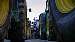 Archivo: Protesta agrícola frente al Parlamento griego en Atenas, Grecia, el martes 20 de febrero de 2024.